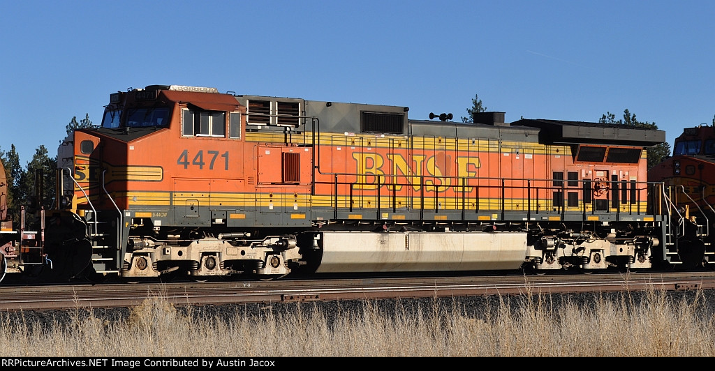 BNSF 4471